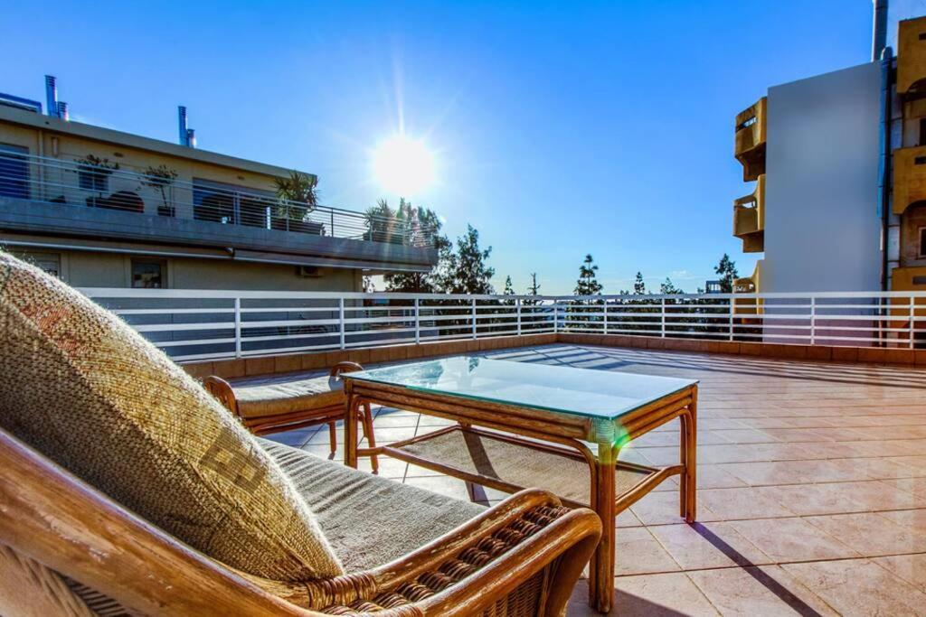 Spacious Apartment In Glyfada Close To The Sea Афины Экстерьер фото